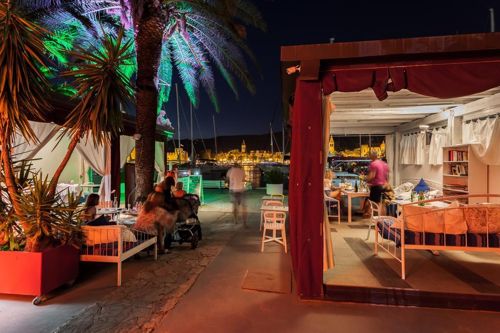 Hotel Domus Maritima Trogir Zewnętrze zdjęcie
